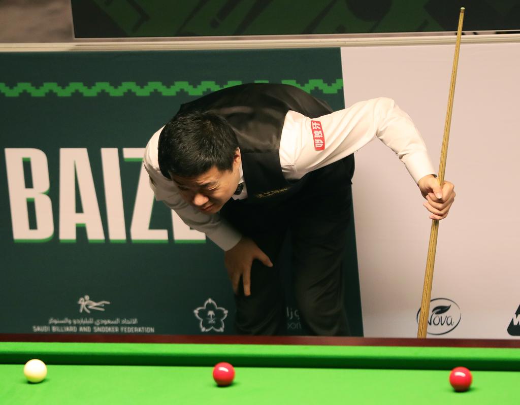 作为国际滑 作为国际滑