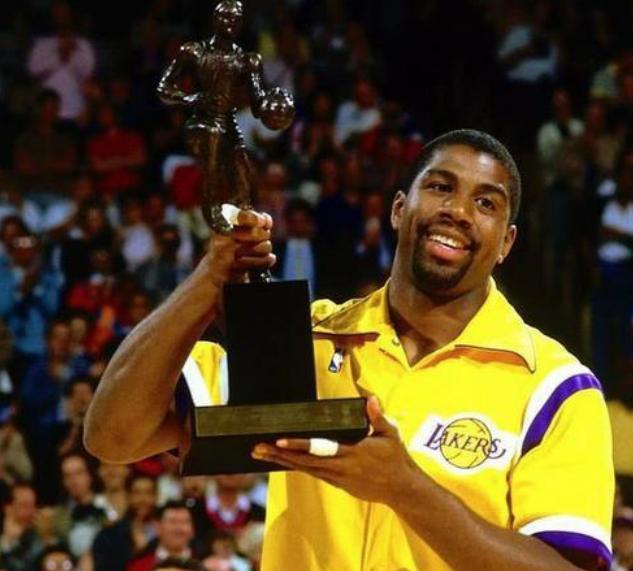 他用一场又 他用一场又