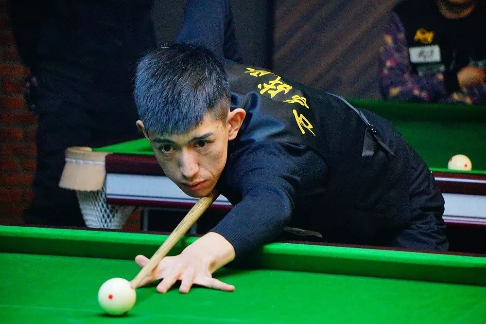 国足以1 国足以1