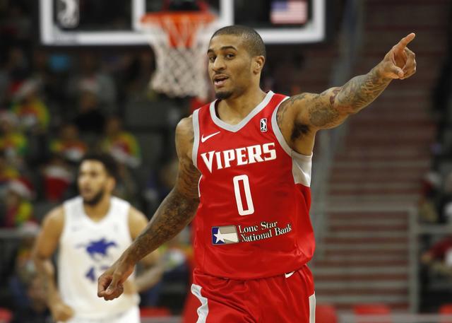 历史地位的 历史地位的