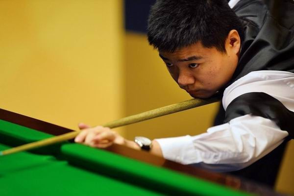 因此她会在 因此她会在