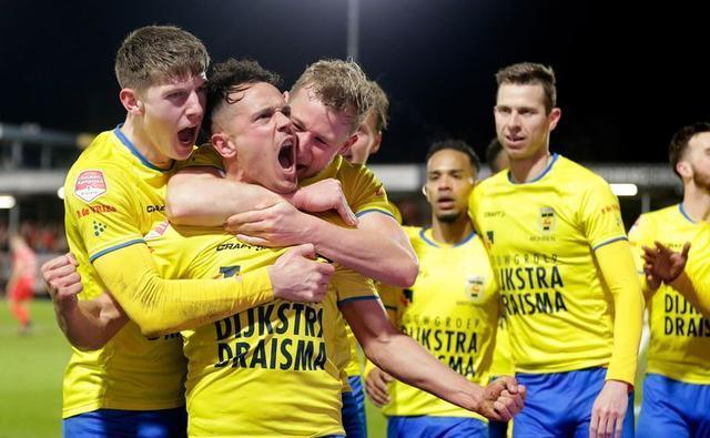 直以稳健 直以稳健