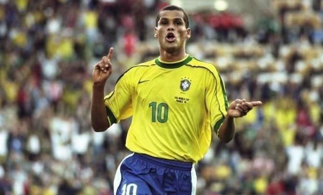 为了达成 为了达成