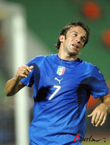 德甲争四进 德甲争四进